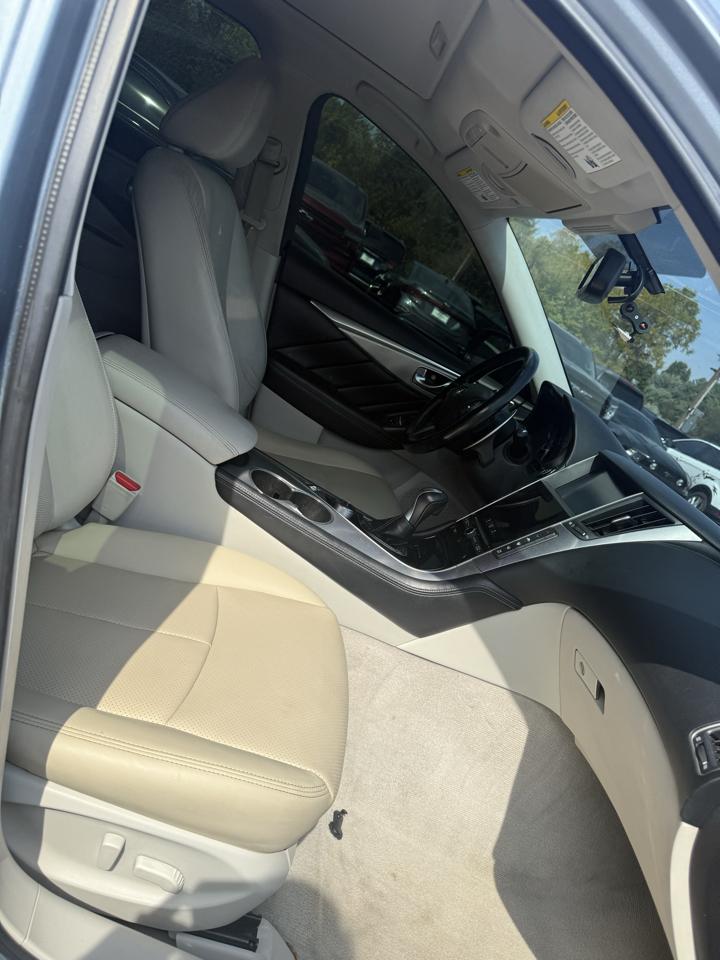 Infiniti Q50 Premium AWD 2014