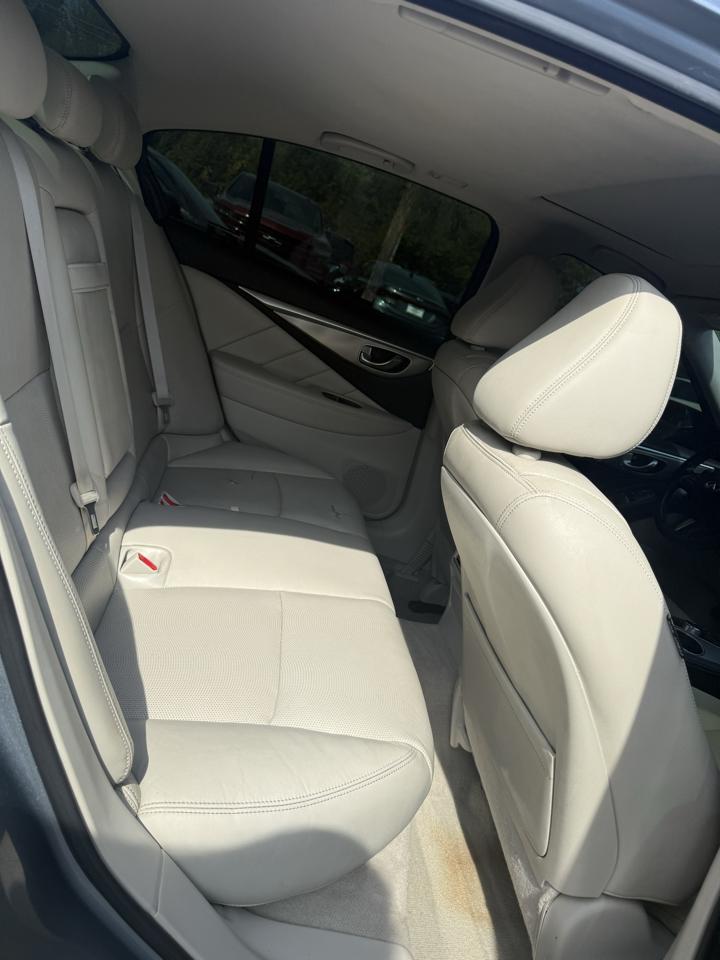 Infiniti Q50 Premium AWD 2014
