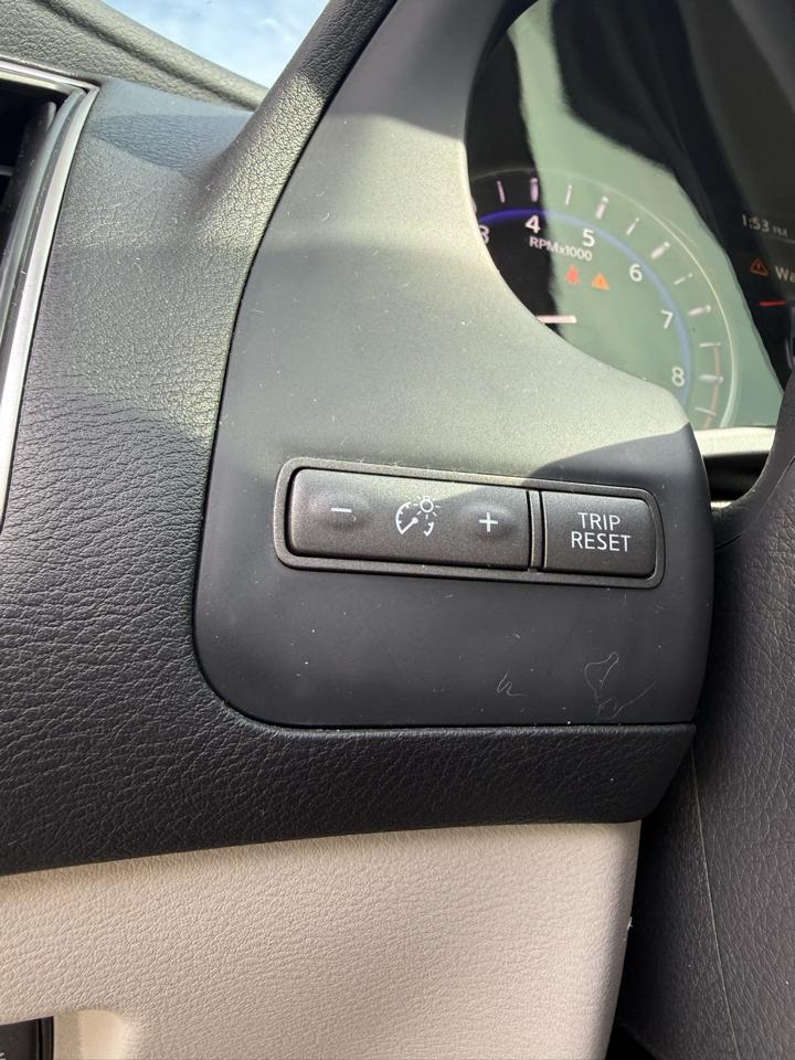 Infiniti Q50 Premium AWD 2014