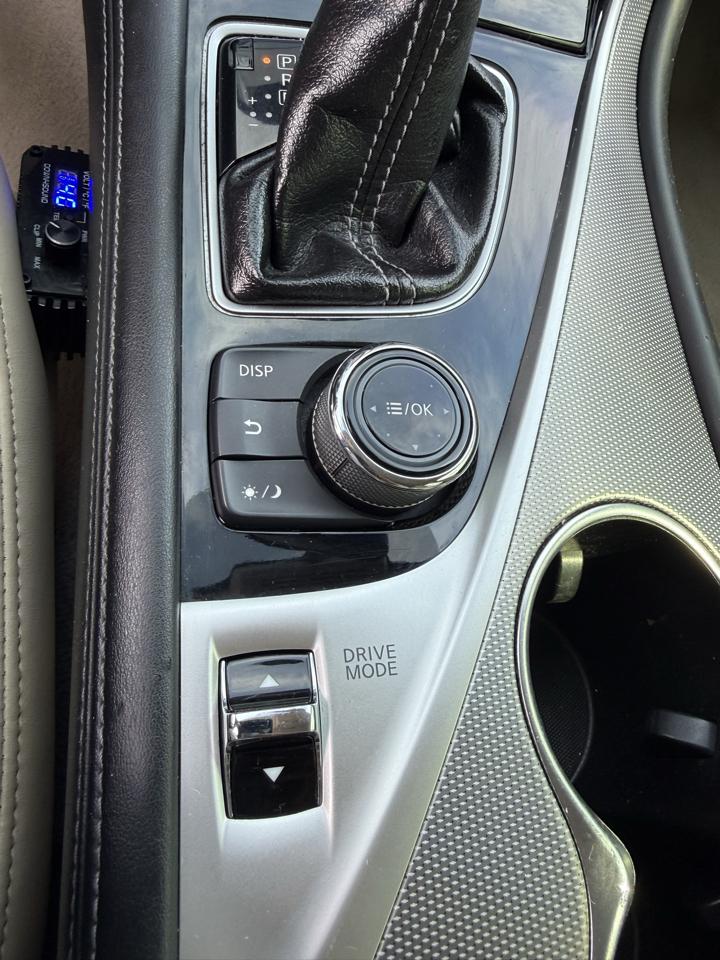 Infiniti Q50 Premium AWD 2014