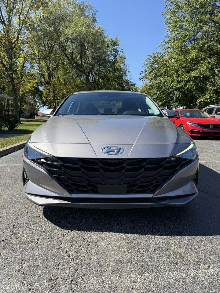 Hyundai Elantra SEL 2023