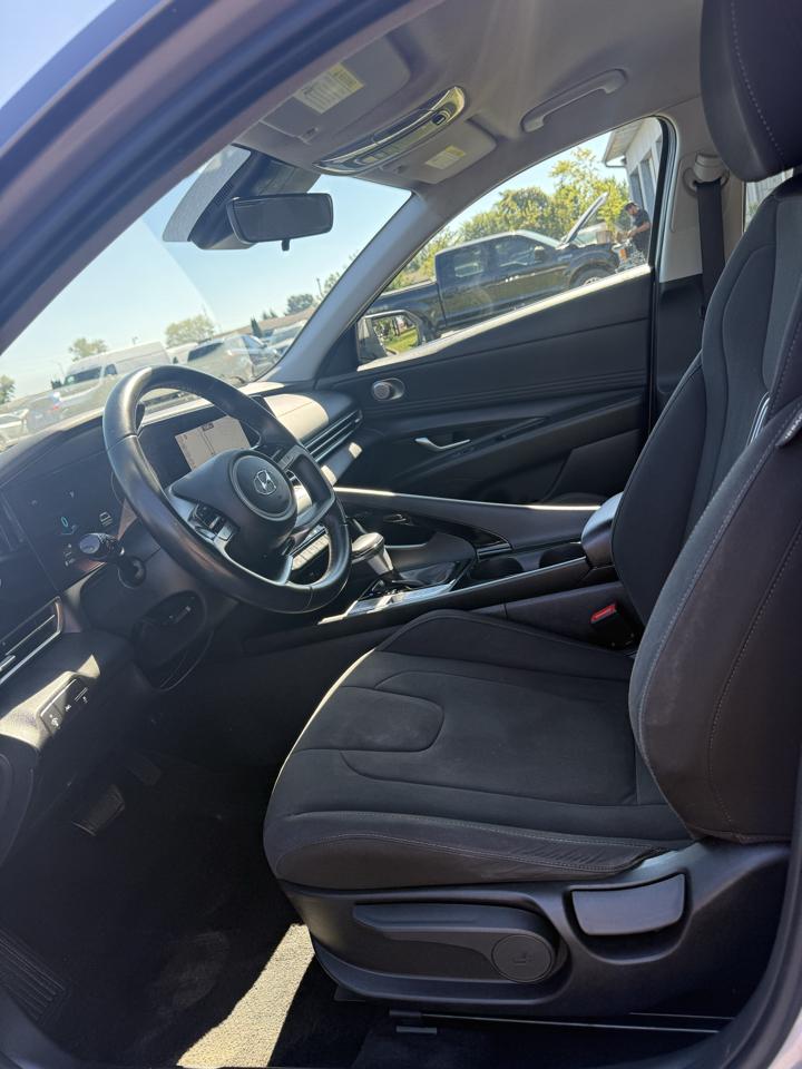 Hyundai Elantra SEL 2023