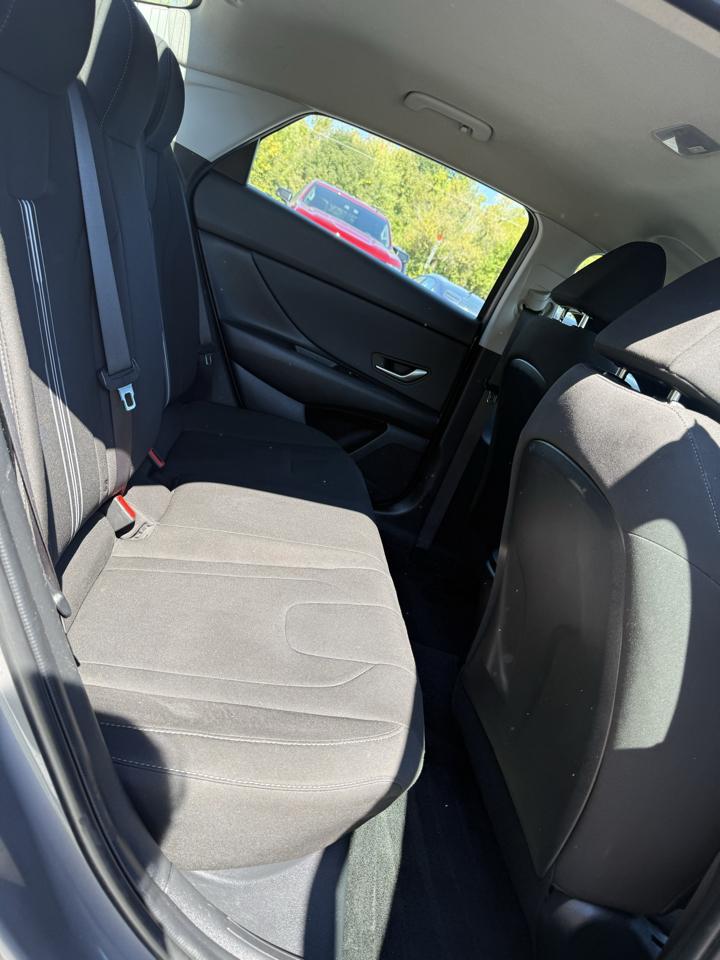 Hyundai Elantra SEL 2023