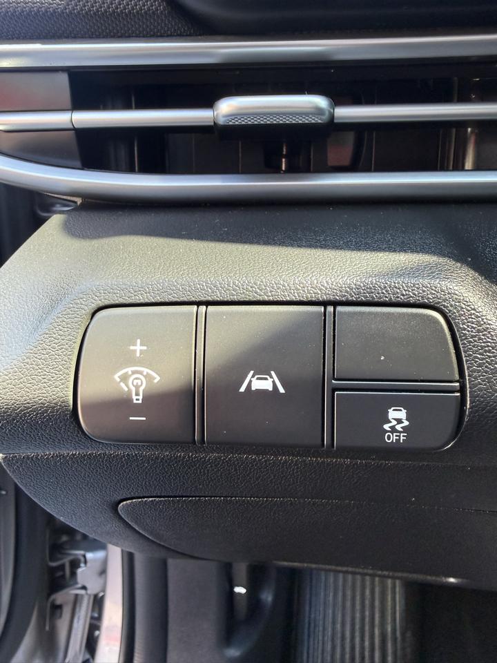 Hyundai Elantra SEL 2023