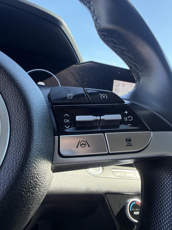Hyundai Elantra SEL 2023
