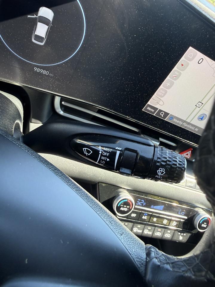 Hyundai Elantra SEL 2023