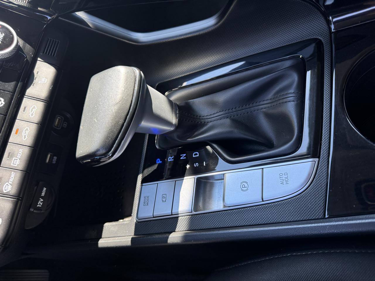 Hyundai Elantra SEL 2023