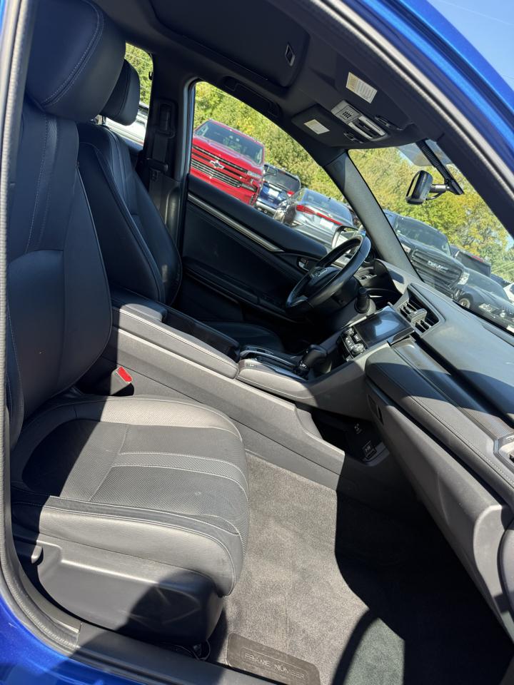 Honda Civic EX-L w/ Navigation 2017