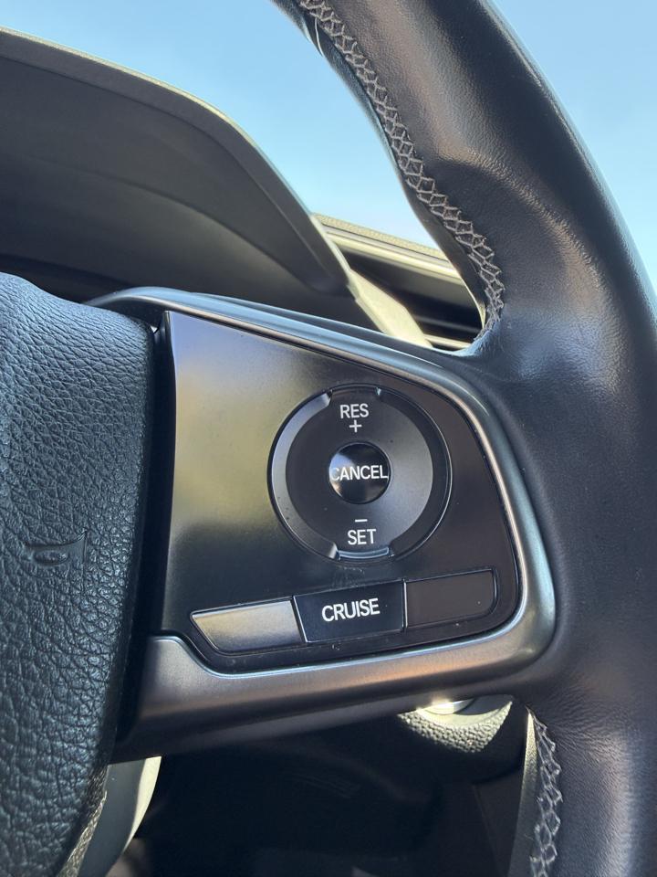 Honda Civic EX-L w/ Navigation 2017