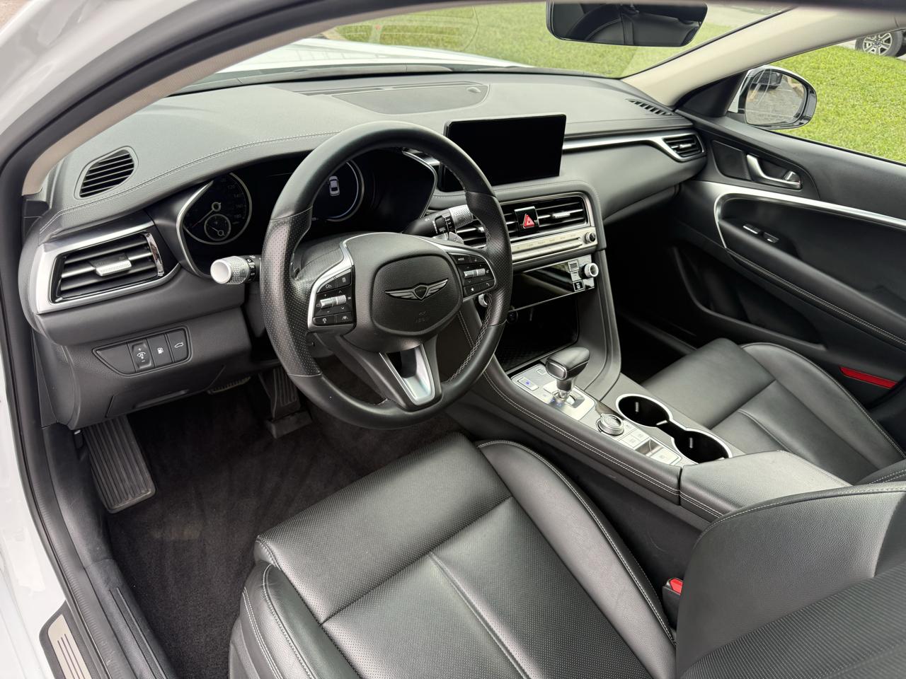 Genesis G70  2025