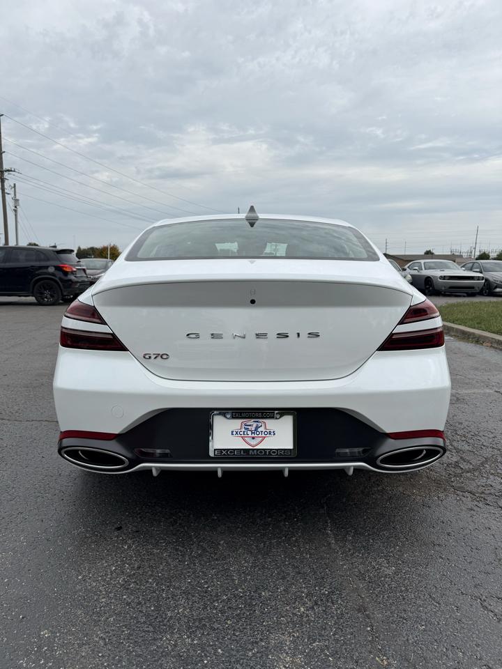 Genesis G70  2025