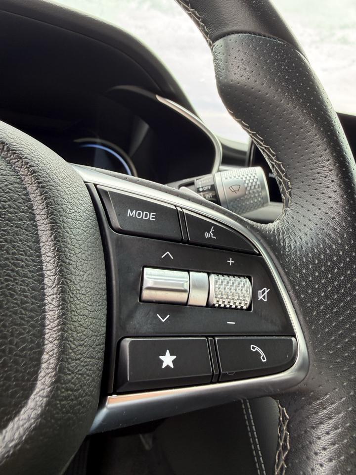 Genesis G70  2025
