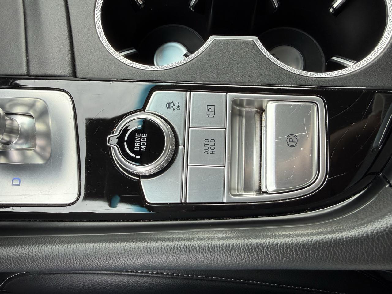 Genesis G70  2025