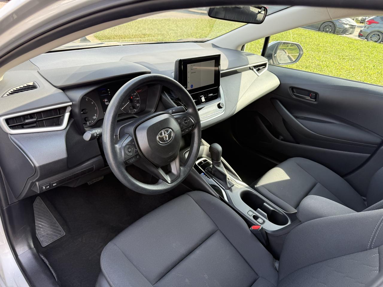 Toyota Corolla LE 2025