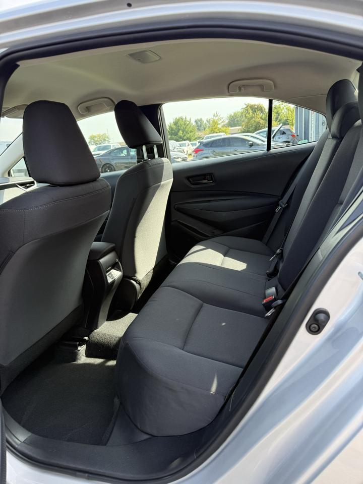 Toyota Corolla LE 2025