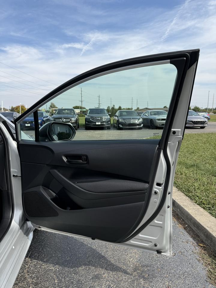 Toyota Corolla LE 2025