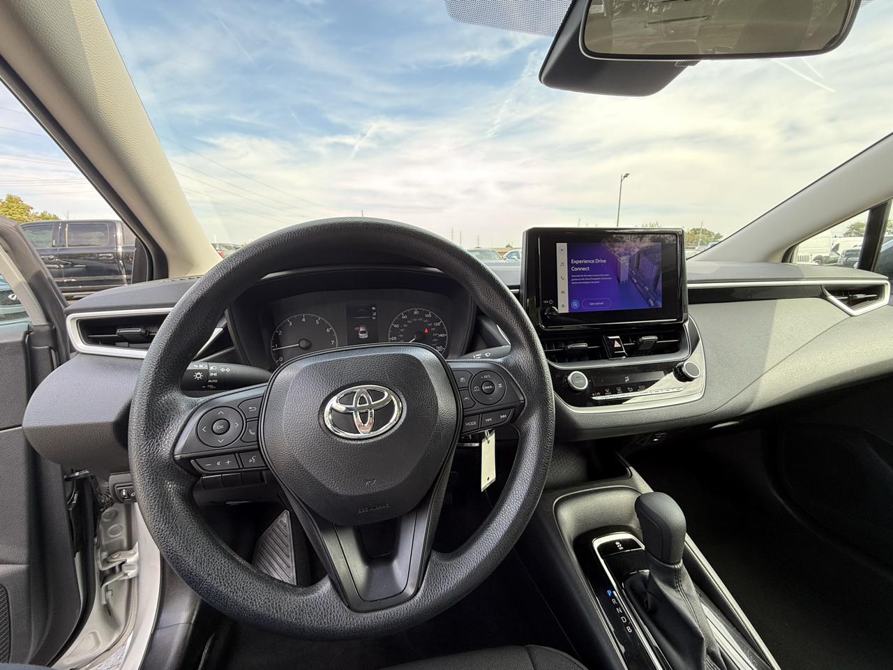 Toyota Corolla LE 2025
