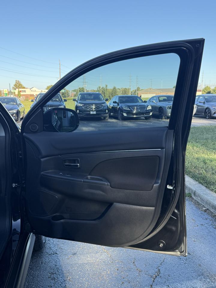 Mitsubishi Outlander Sport 2.0 ES 4WD CVT 2019