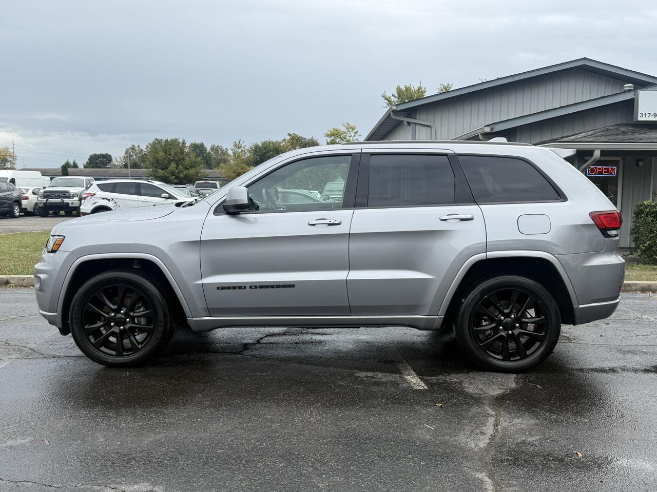 Jeep Grand Cherokee Laredo 4WD 2019