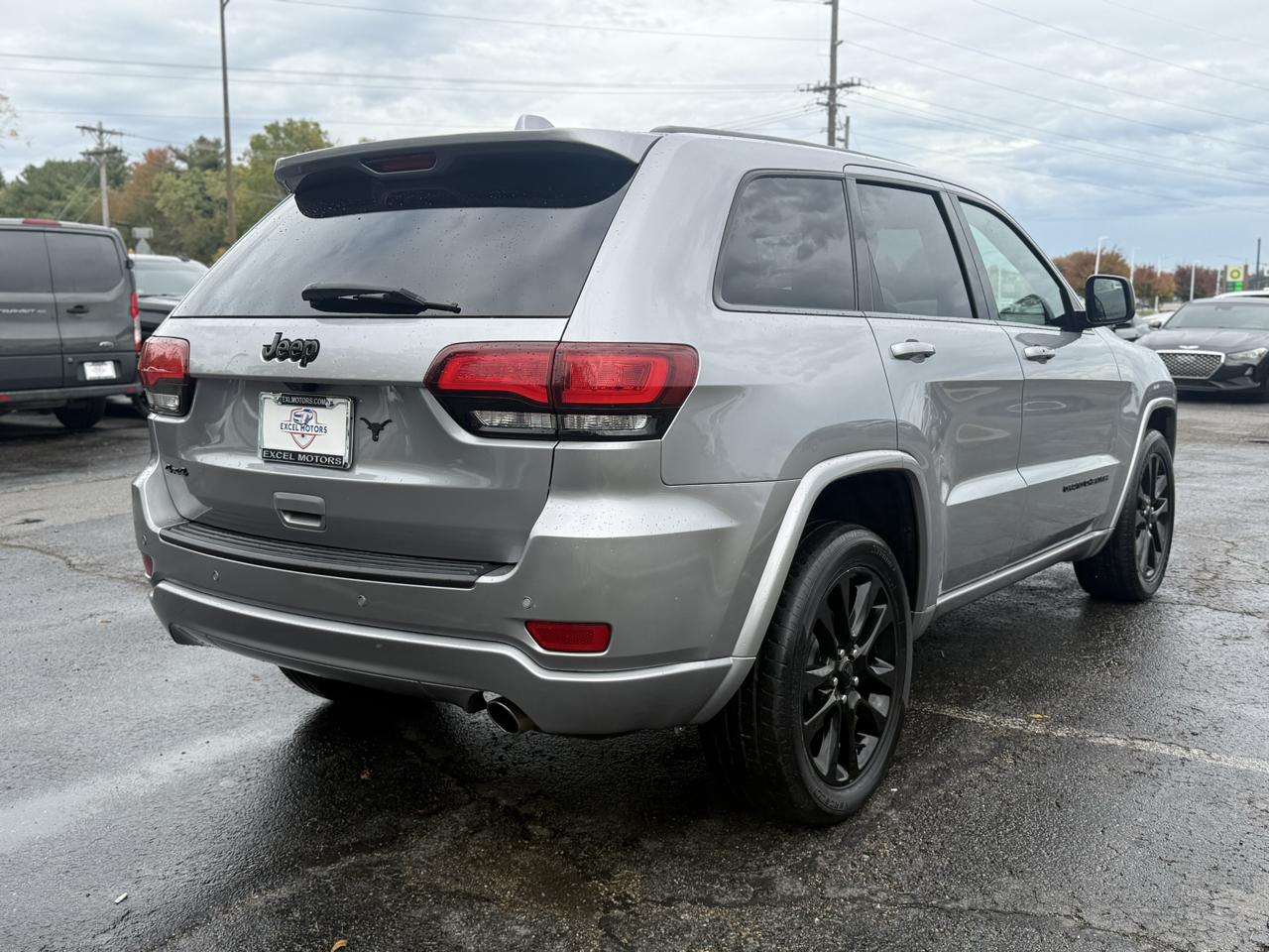 Jeep Grand Cherokee Laredo 4WD 2019