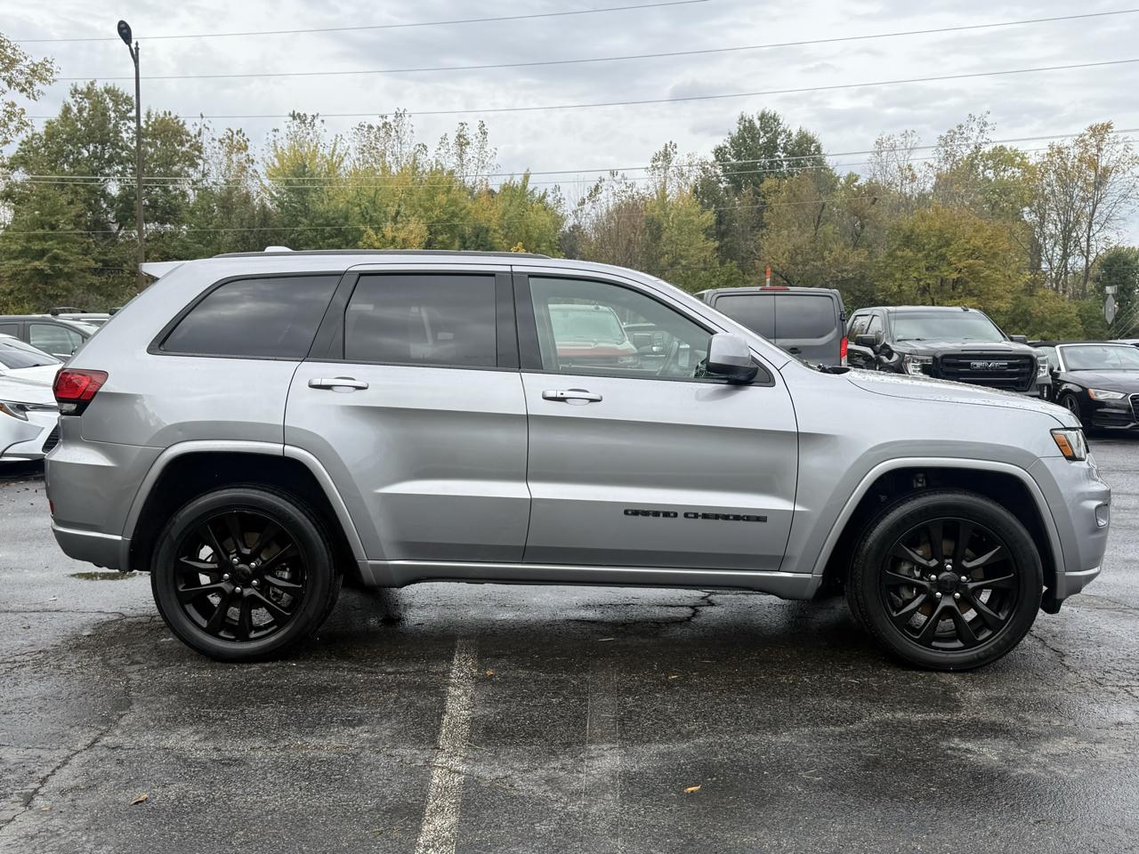 Jeep Grand Cherokee Laredo 4WD 2019