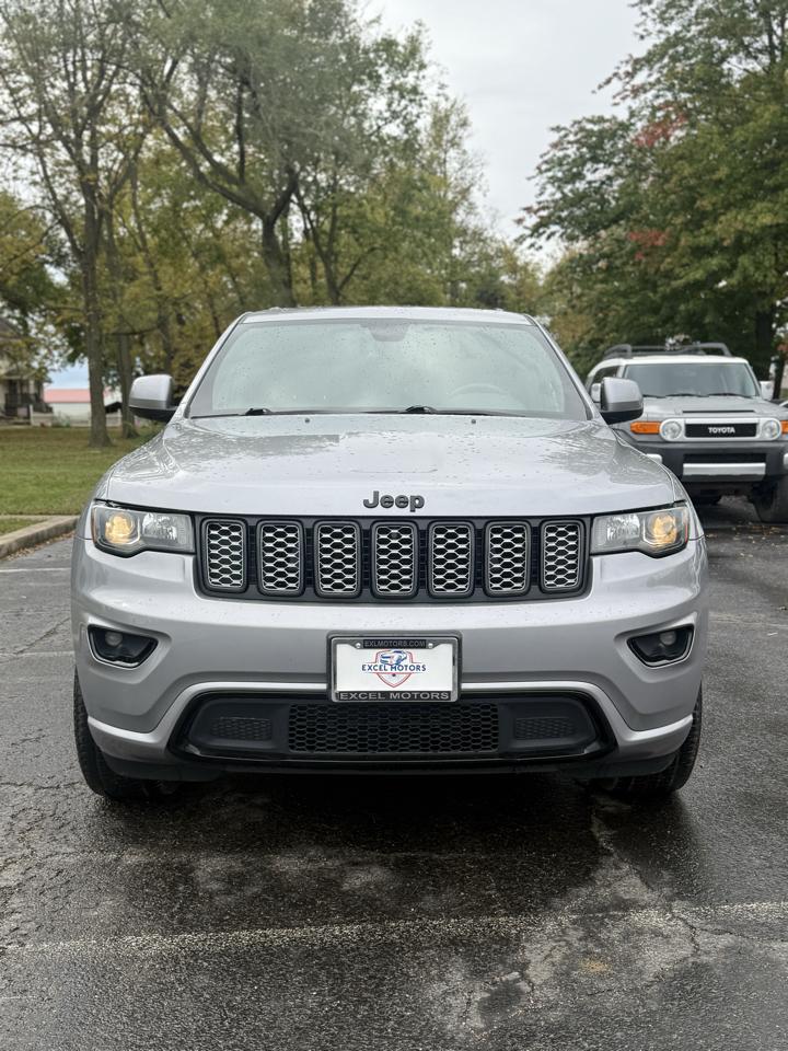 Jeep Grand Cherokee Laredo 4WD 2019
