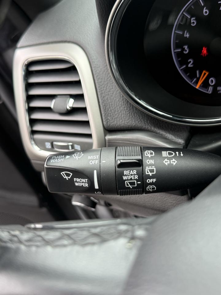 Jeep Grand Cherokee Laredo 4WD 2019