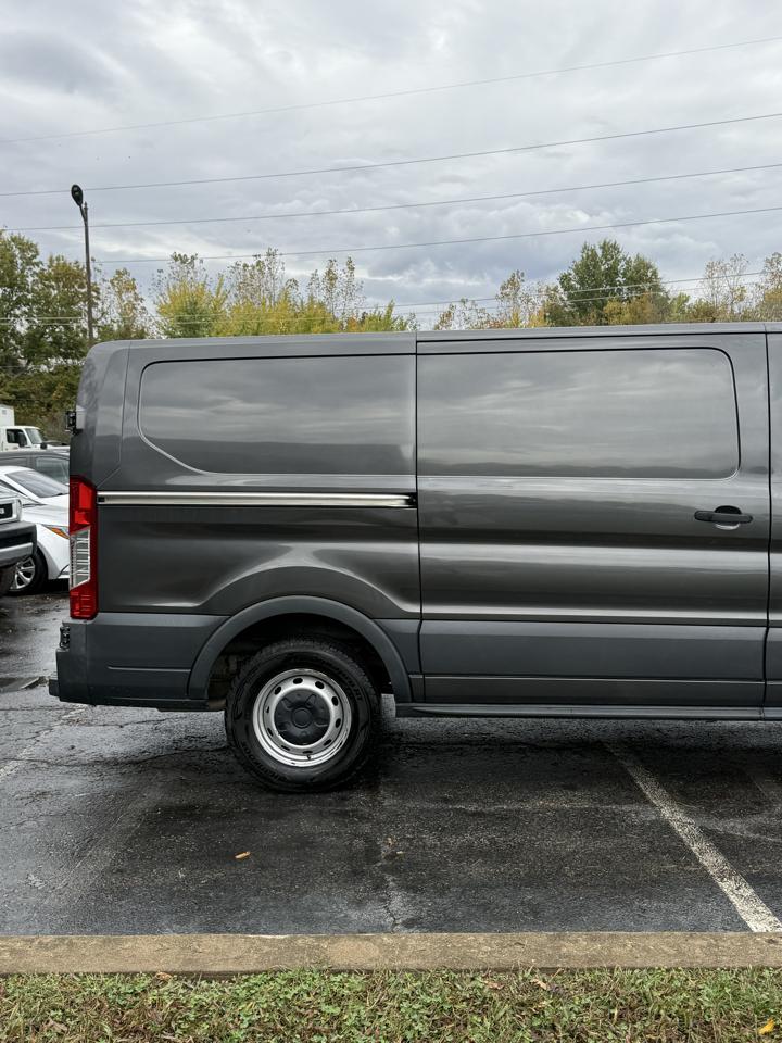 Ford Transit 150 Van Low Roof w/Sliding Pass. 130-in. WB 2016
