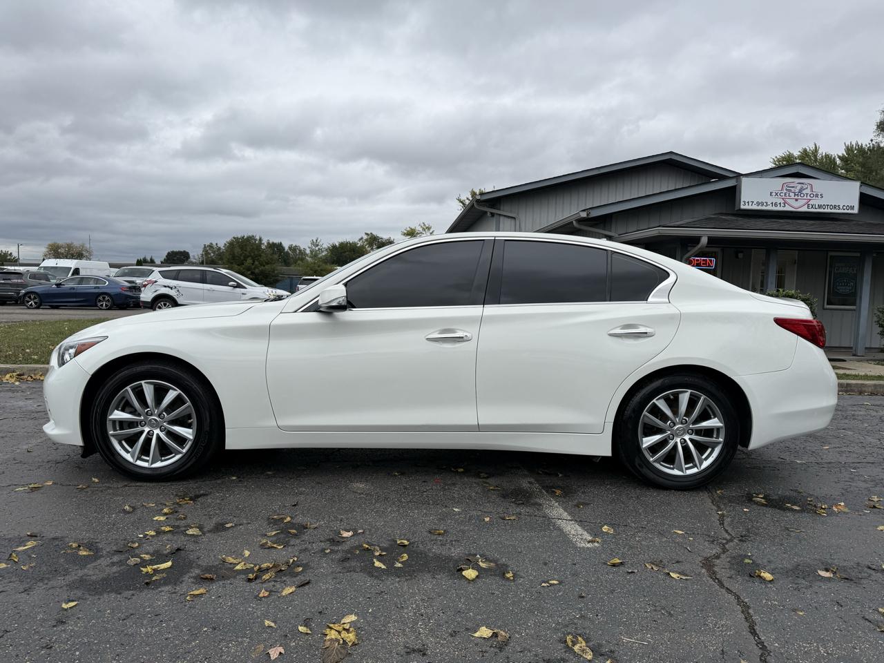 Infiniti Q50  2017