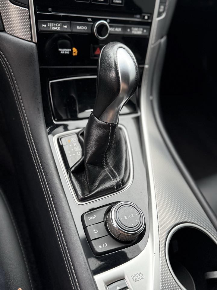 Infiniti Q50  2017