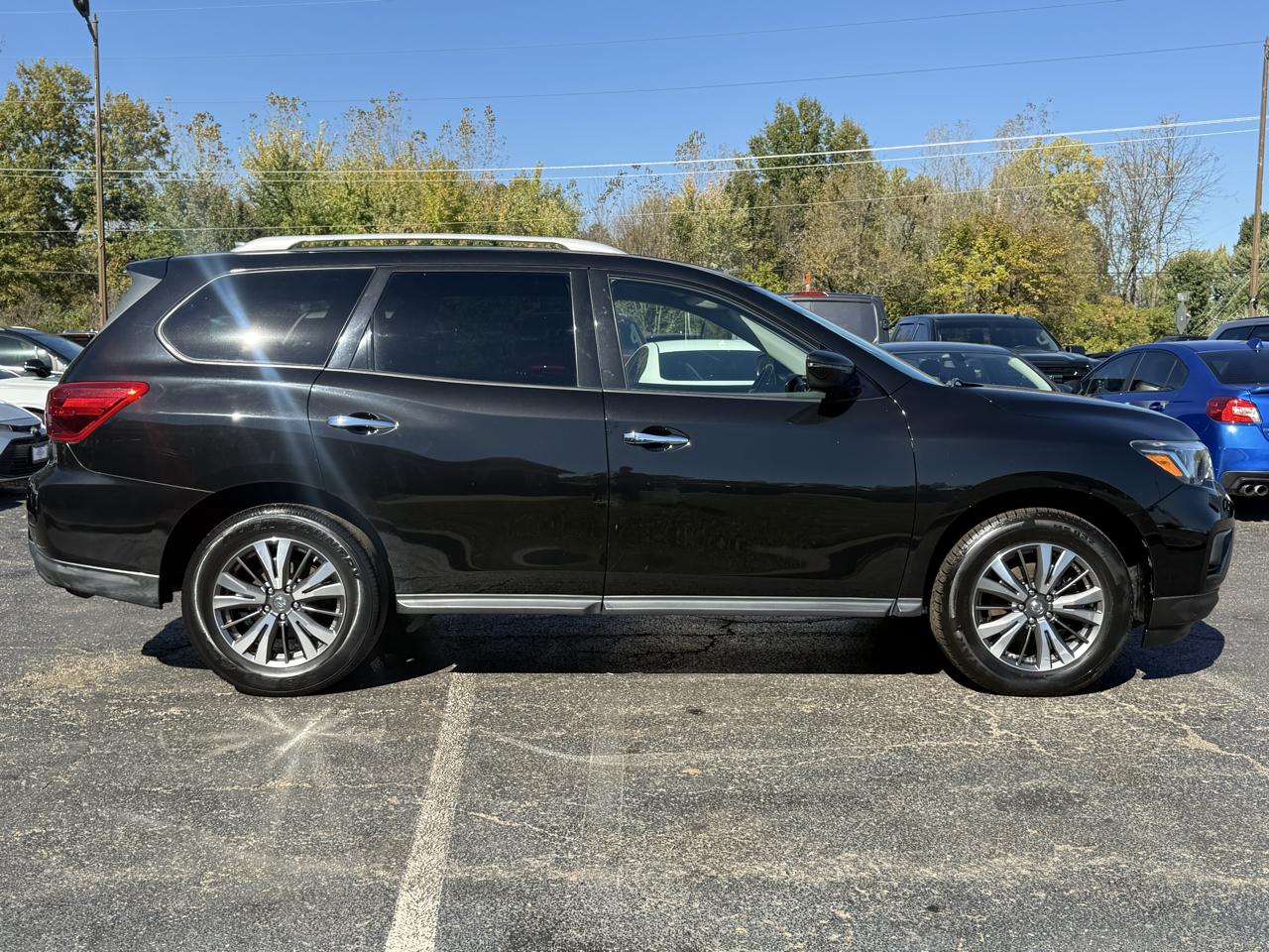Nissan Pathfinder S 4WD 2019