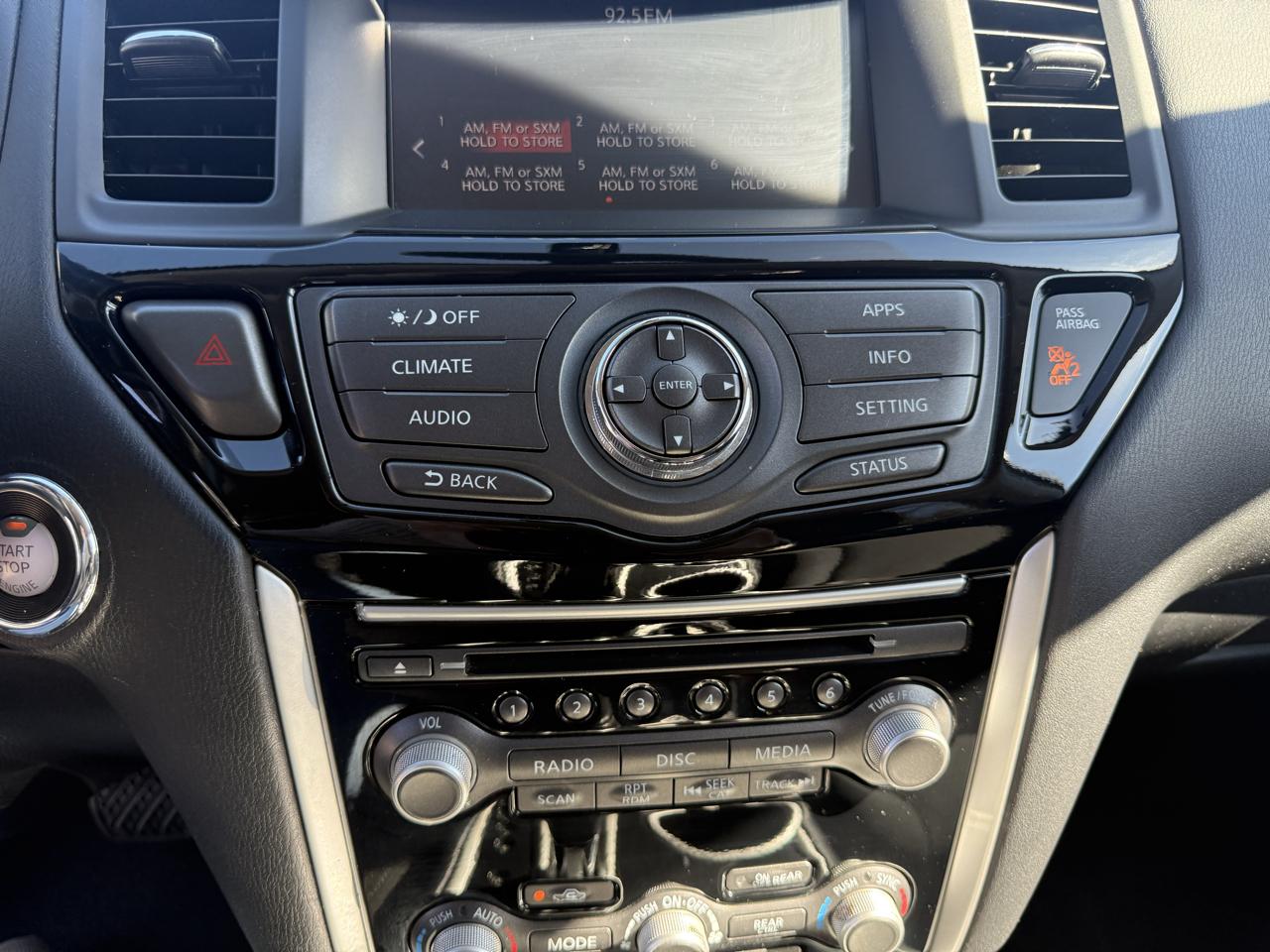 Nissan Pathfinder S 4WD 2019