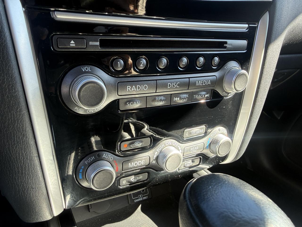 Nissan Pathfinder S 4WD 2019