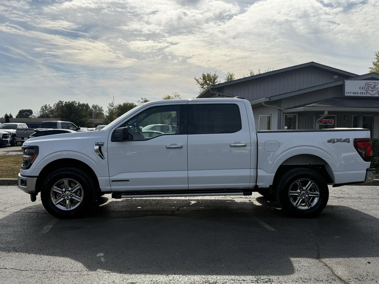 Ford F-150 XLT SuperCrew 4WD 2024