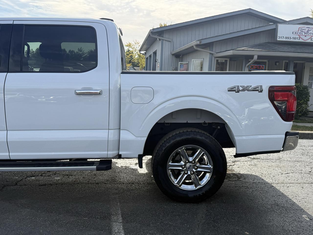 Ford F-150 XLT SuperCrew 4WD 2024