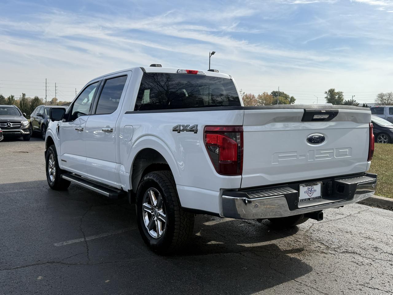 Ford F-150 XLT SuperCrew 4WD 2024