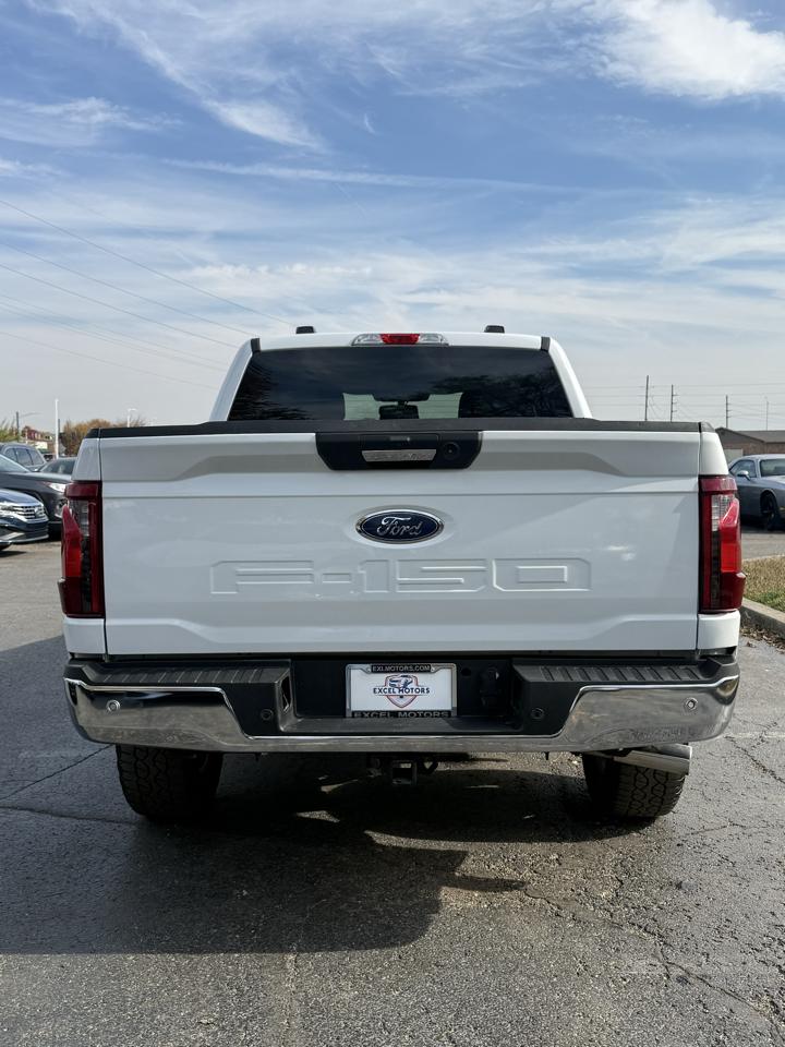 Ford F-150 XLT SuperCrew 4WD 2024