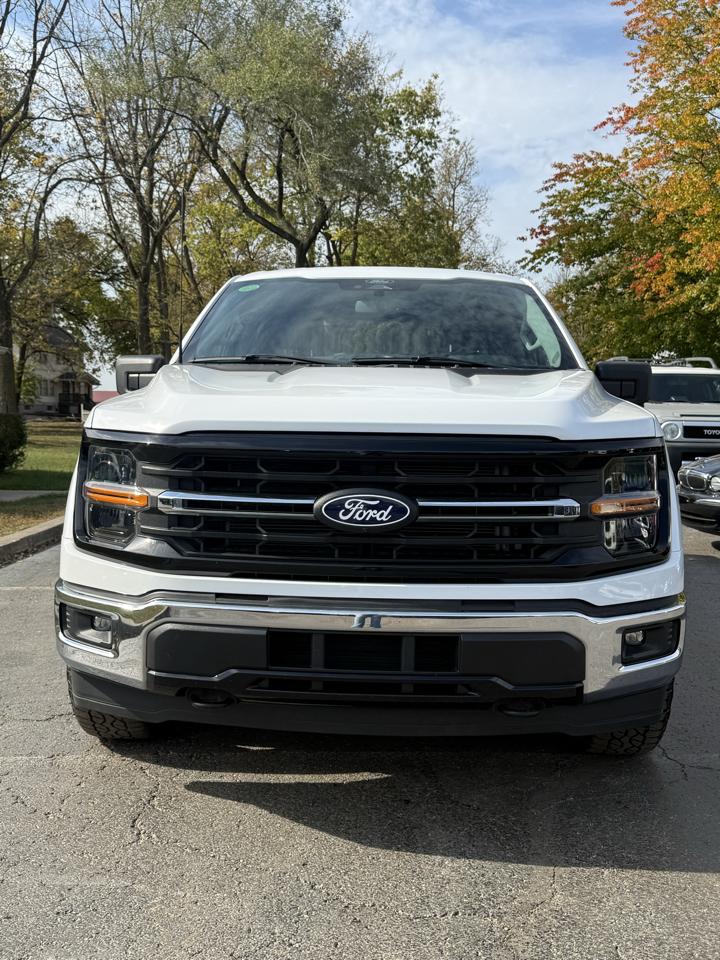 Ford F-150 XLT SuperCrew 4WD 2024