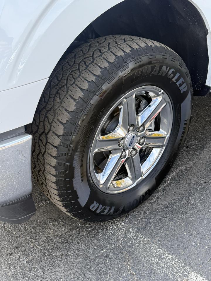 Ford F-150 XLT SuperCrew 4WD 2024