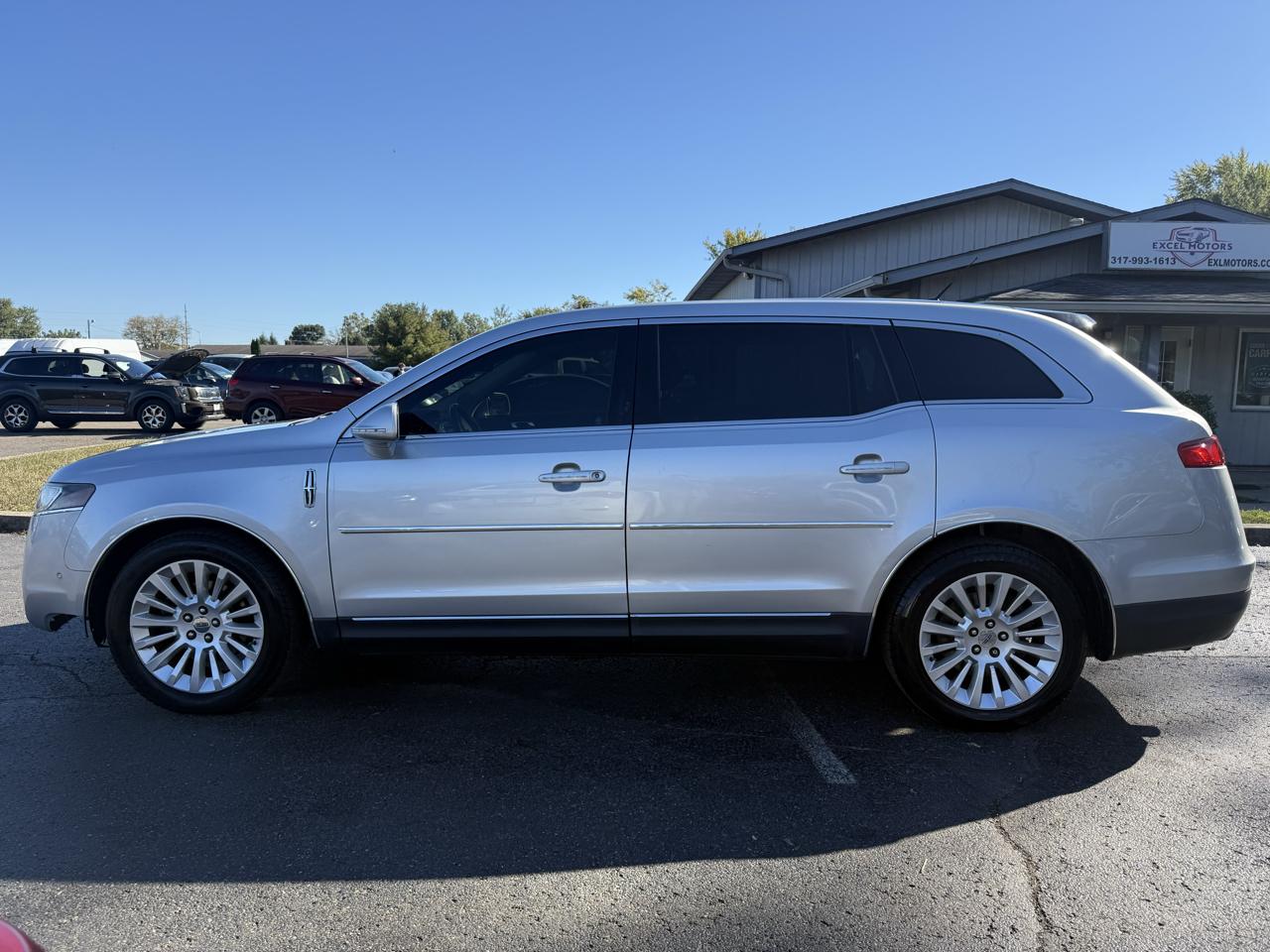 Lincoln MKT 3.5L with EcoBoost AWD 2012