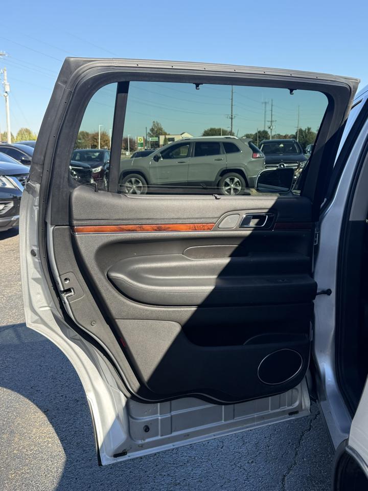 Lincoln MKT 3.5L with EcoBoost AWD 2012