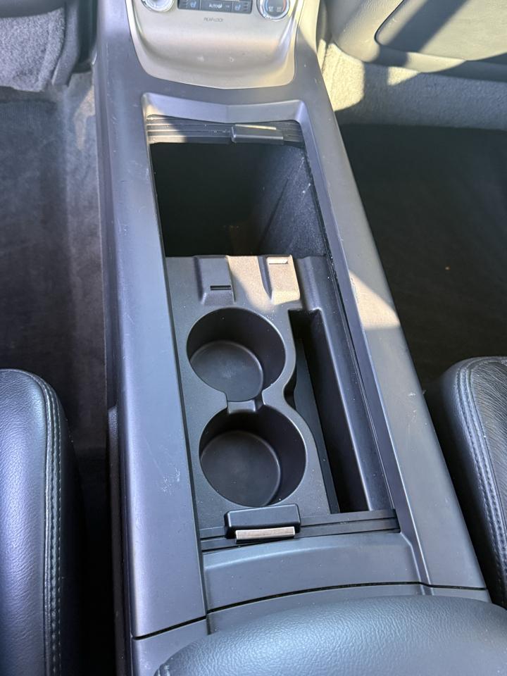 Lincoln MKT 3.5L with EcoBoost AWD 2012