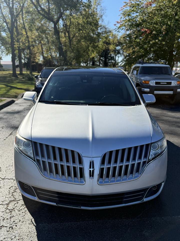 Lincoln MKT 3.5L with EcoBoost AWD 2012