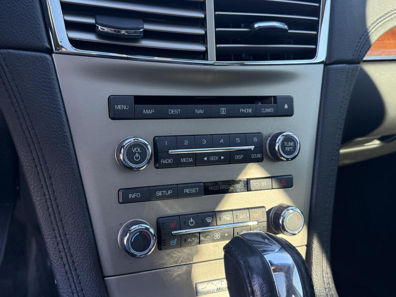 Lincoln MKT 3.5L with EcoBoost AWD 2012
