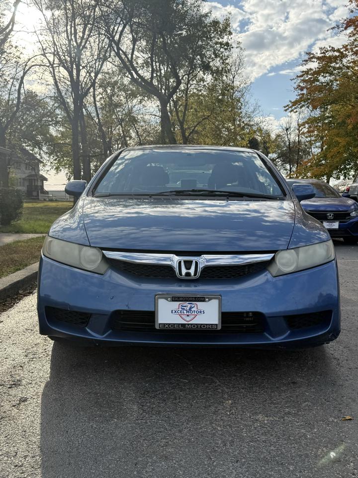 Honda Civic LX Sedan 5-Speed AT 2011