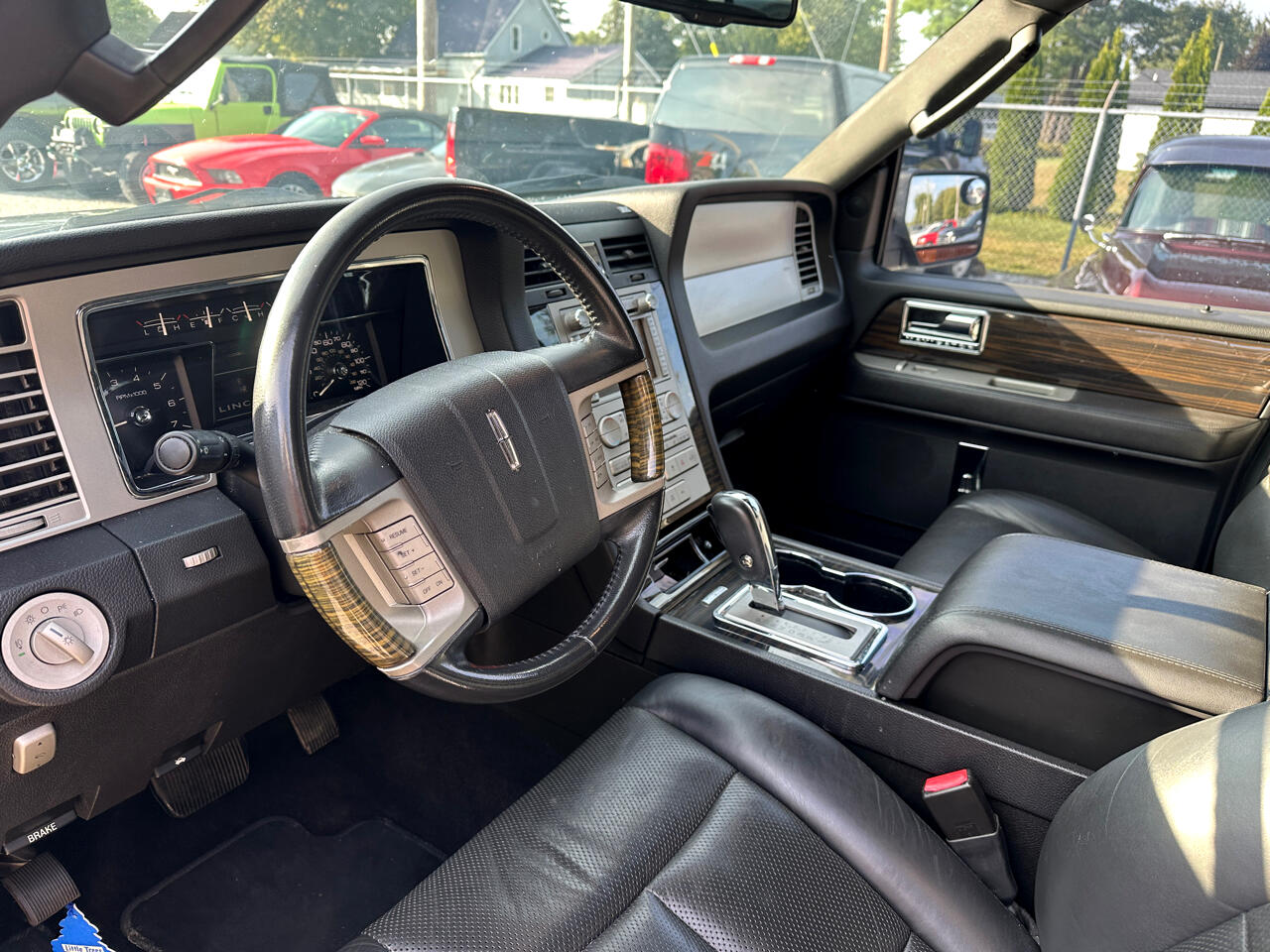 Lincoln Navigator 4WD 2010 Lincoln Navigator 4WD 2010