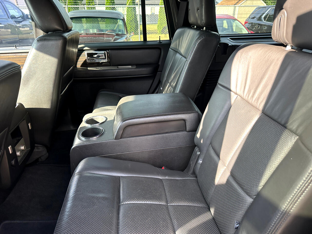 Lincoln Navigator 4WD 2010 Lincoln Navigator 4WD 2010