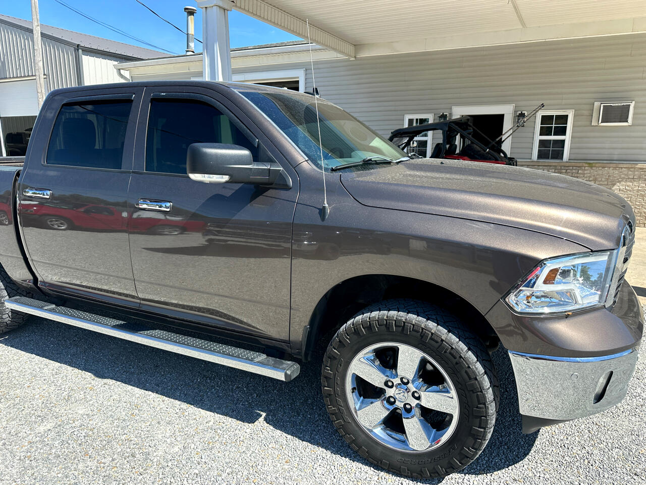 RAM 1500 SLT Crew Cab SWB 4WD 2018 RAM 1500 SLT Crew Cab SWB 4WD 2018
