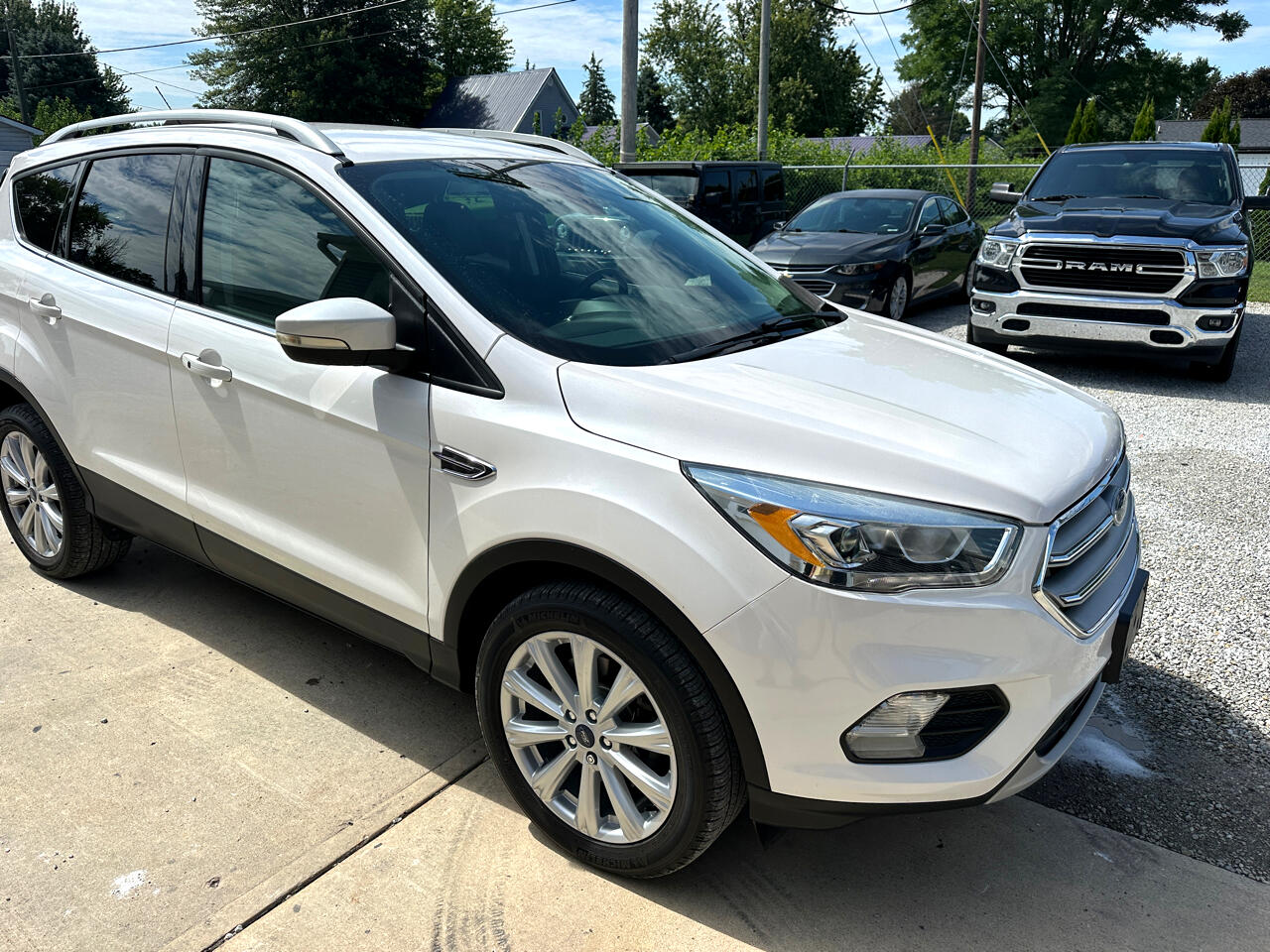 Ford Escape Titanium 4WD 2017 Ford Escape Titanium 4WD 2017
