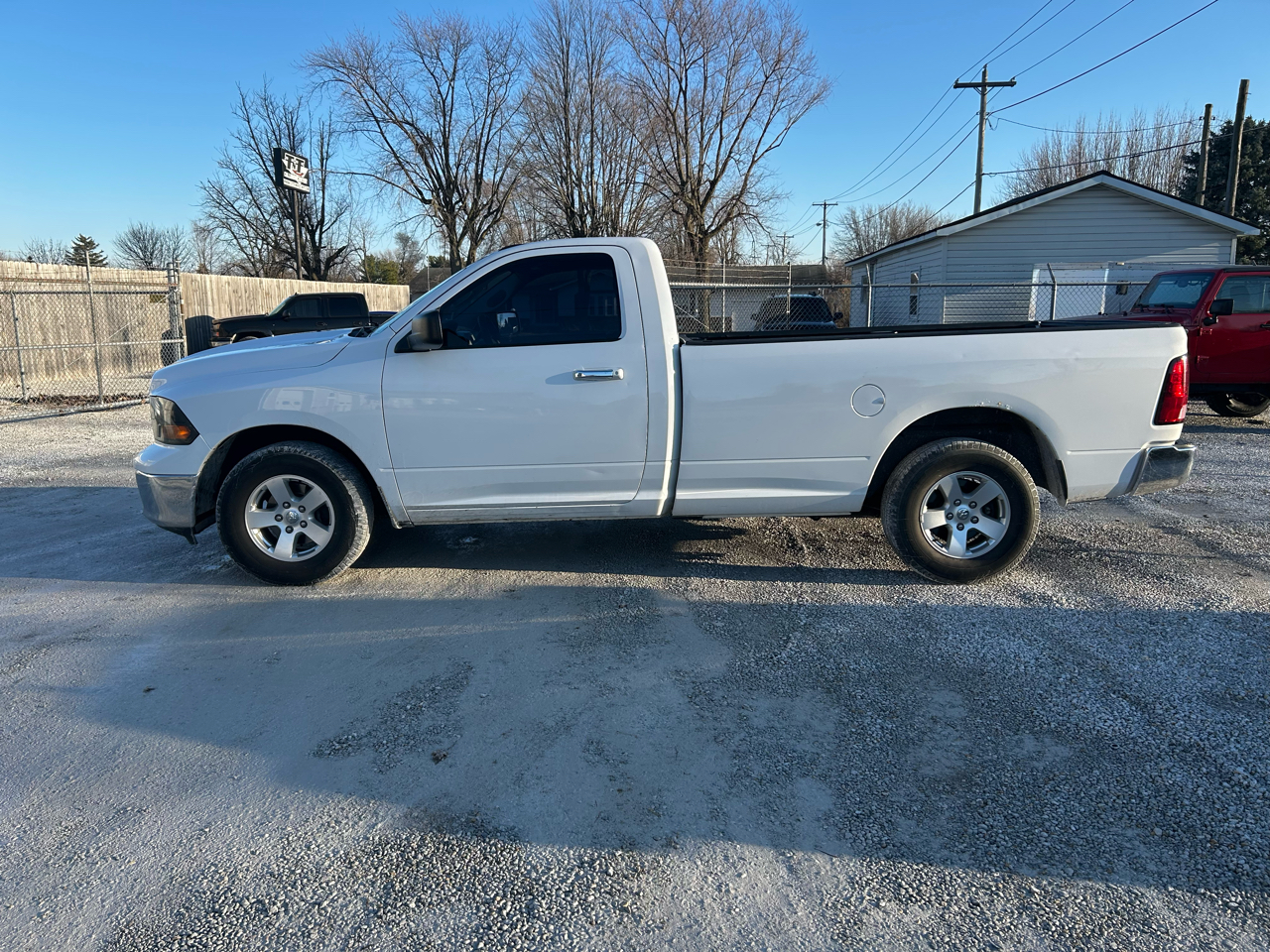 2012 RAM 1500 2WD Reg Cab 140.5" SLT